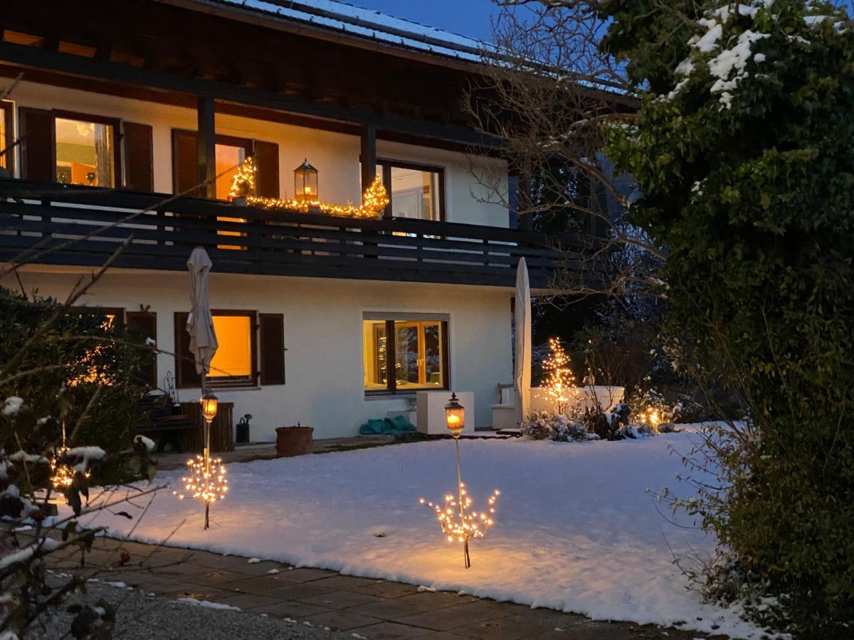 Charmantes Garten-Apartment: Erholung Im Chiemgau Unterwoessen Exterior photo